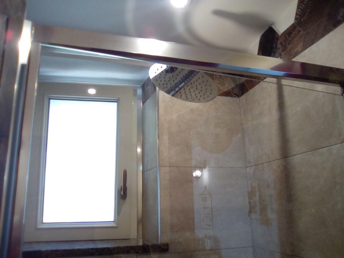 Ferienwohnung Contrada Casa Vacanze Vado Ligure Exterior foto
