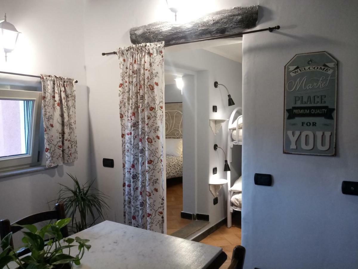 Ferienwohnung Contrada Casa Vacanze Vado Ligure Exterior foto